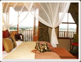 Luxury Bedroom - Oudtshoorn Bed & Breakfast