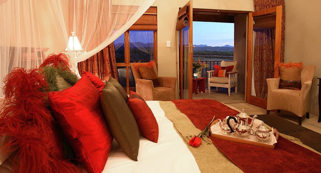 Luxurious Bed and Breakfast accommodation with fine dining at De Zeekoe Guest House