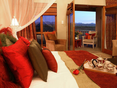 Luxurious Bed and Breakfast accommodation with fine dining at De Zeekoe Guest House