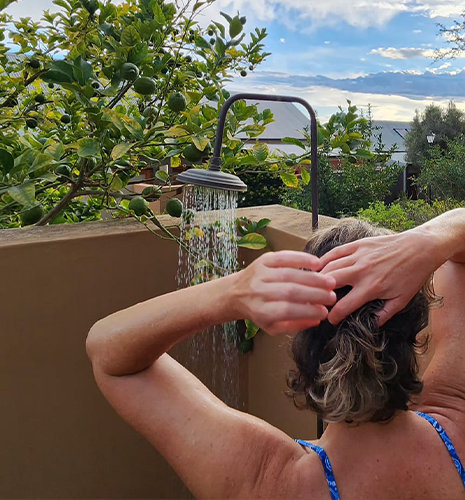 superior-room-outside-shower