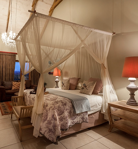 superior-honeymoon-rooms08