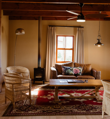 Stone Cottage lounge at De Zeekoe